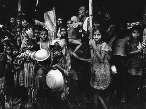 Bangladesh flooding in 1988, from Shahidul Alam’s photographic series When the Waters Came.