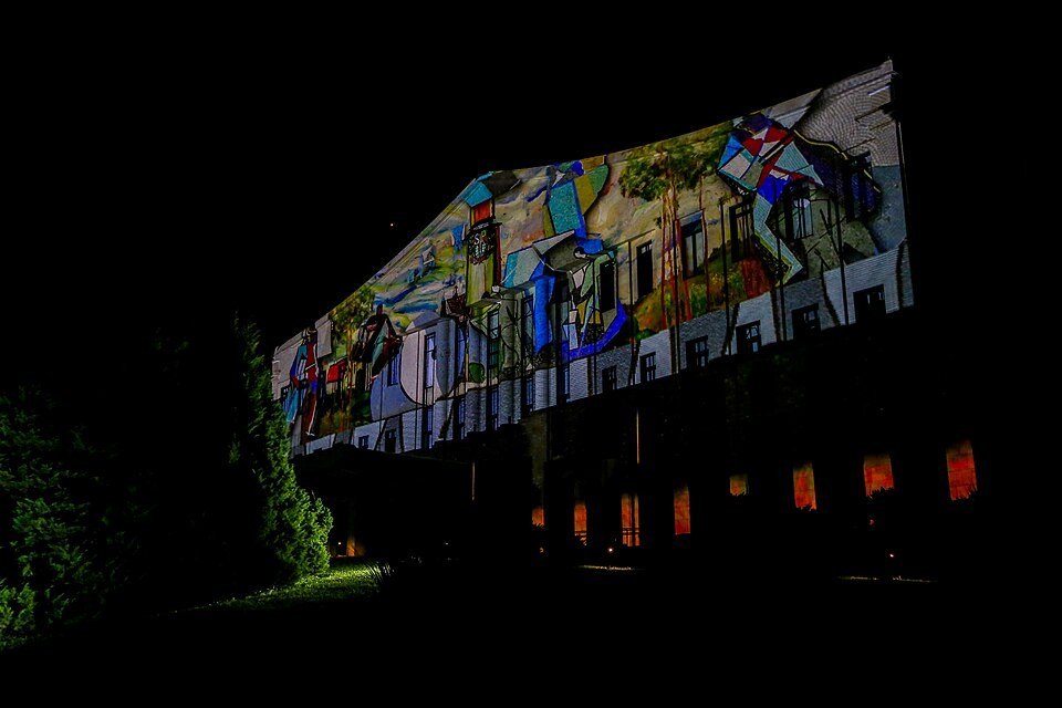 A light projection marking the centenary of Brazil’s 1922 Modern Art Week, photographed in 2022.