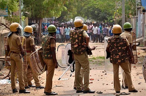 Police and protesters in Thoothukudi, May 2018.